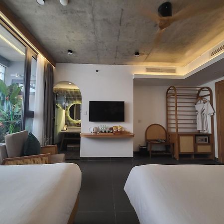 Leaf Beachfront Hotel Da Nang Exterior photo