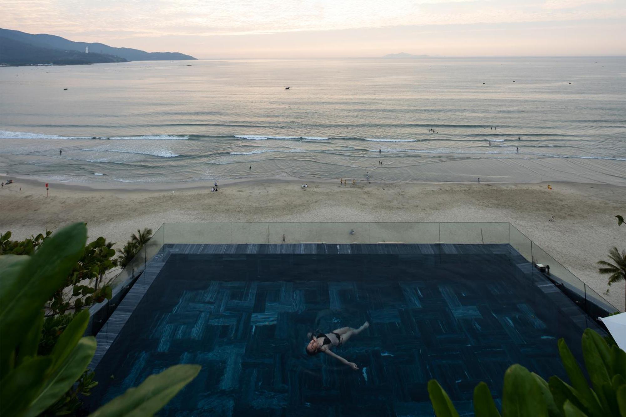 Leaf Beachfront Hotel Da Nang Exterior photo