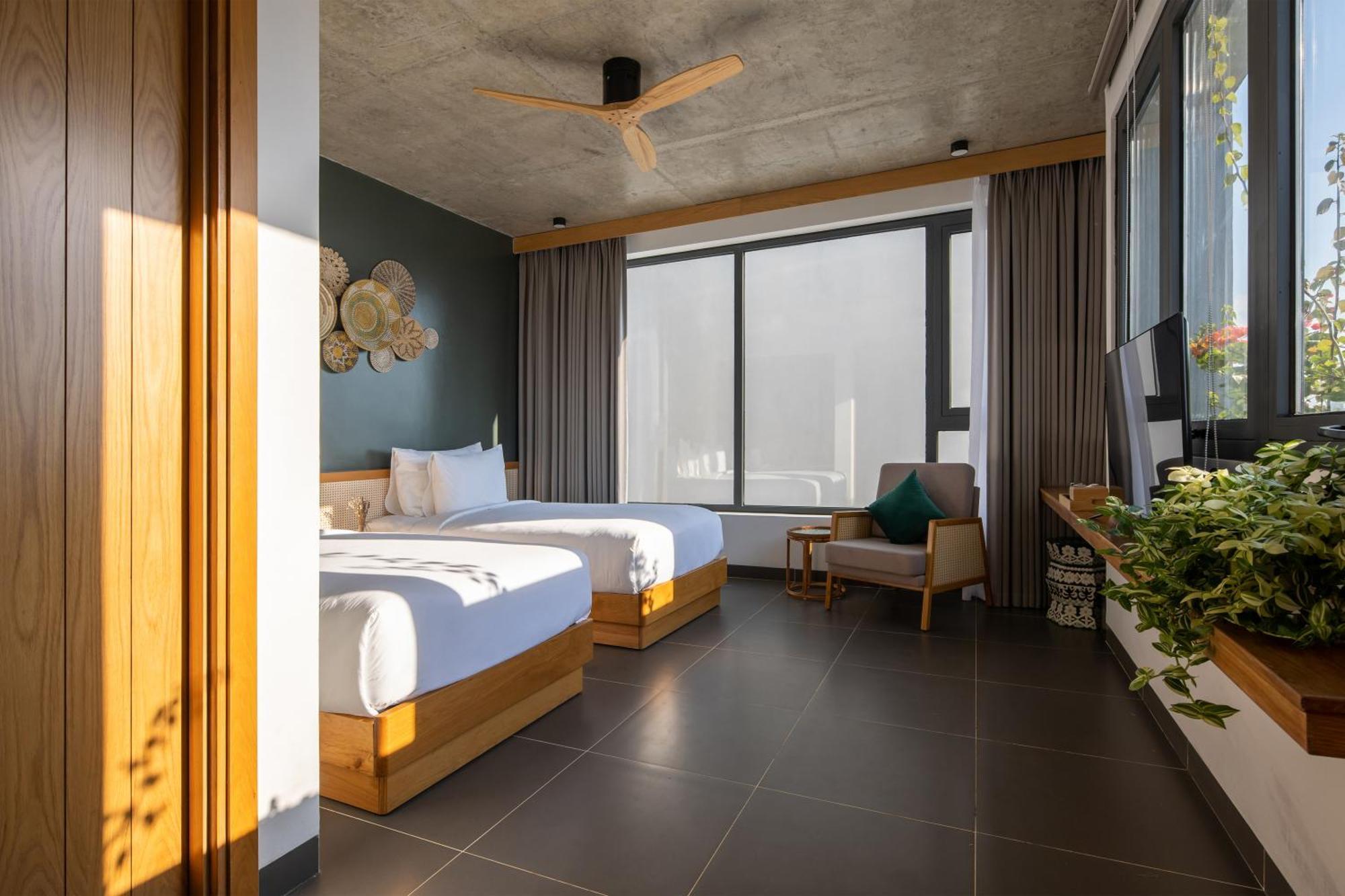 Leaf Beachfront Hotel Da Nang Exterior photo