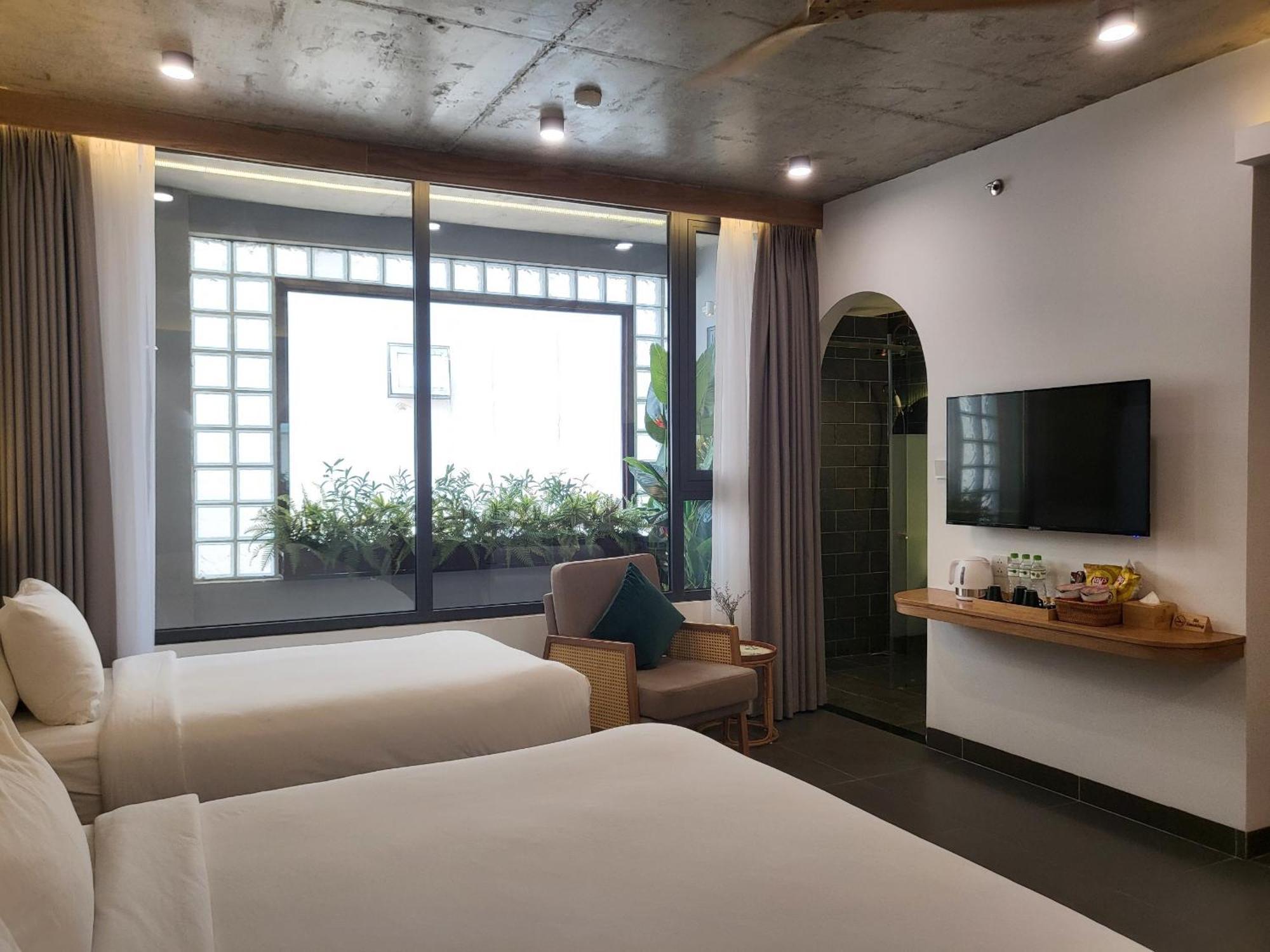 Leaf Beachfront Hotel Da Nang Exterior photo